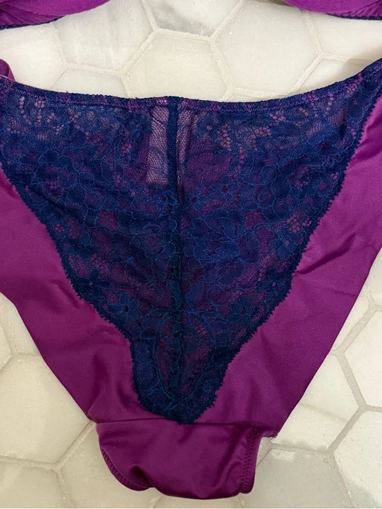 Victoria’s Secret Very Sexy Bra Panty Set 36B Purple Lace Push Up Rhinestone - Picture 3 of 5
